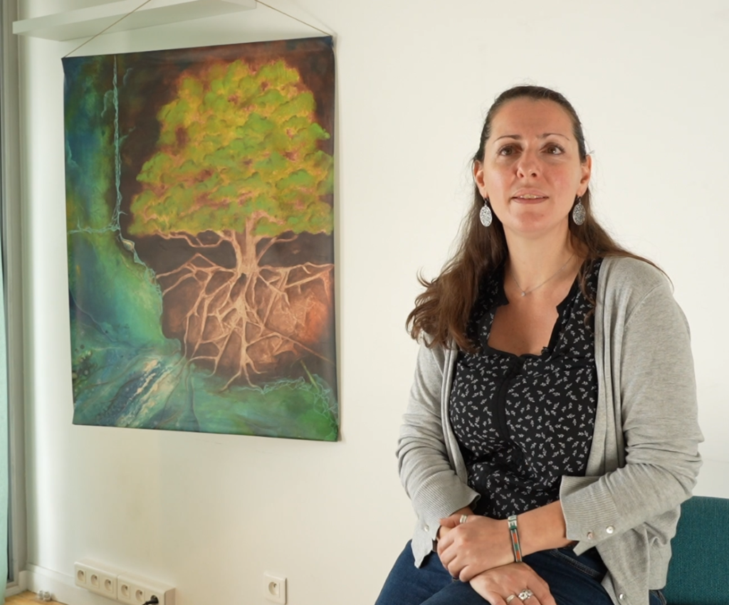 Sophia Bourdekas, fondatrice de L'Arbre à Idées, en interview professionnelle